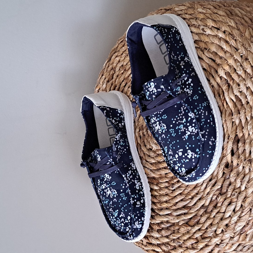 Hey Dude Womens Wendy Navy‎ Print Canvas Athleisure/Casual Loafers 7 - Picture 2 of 9